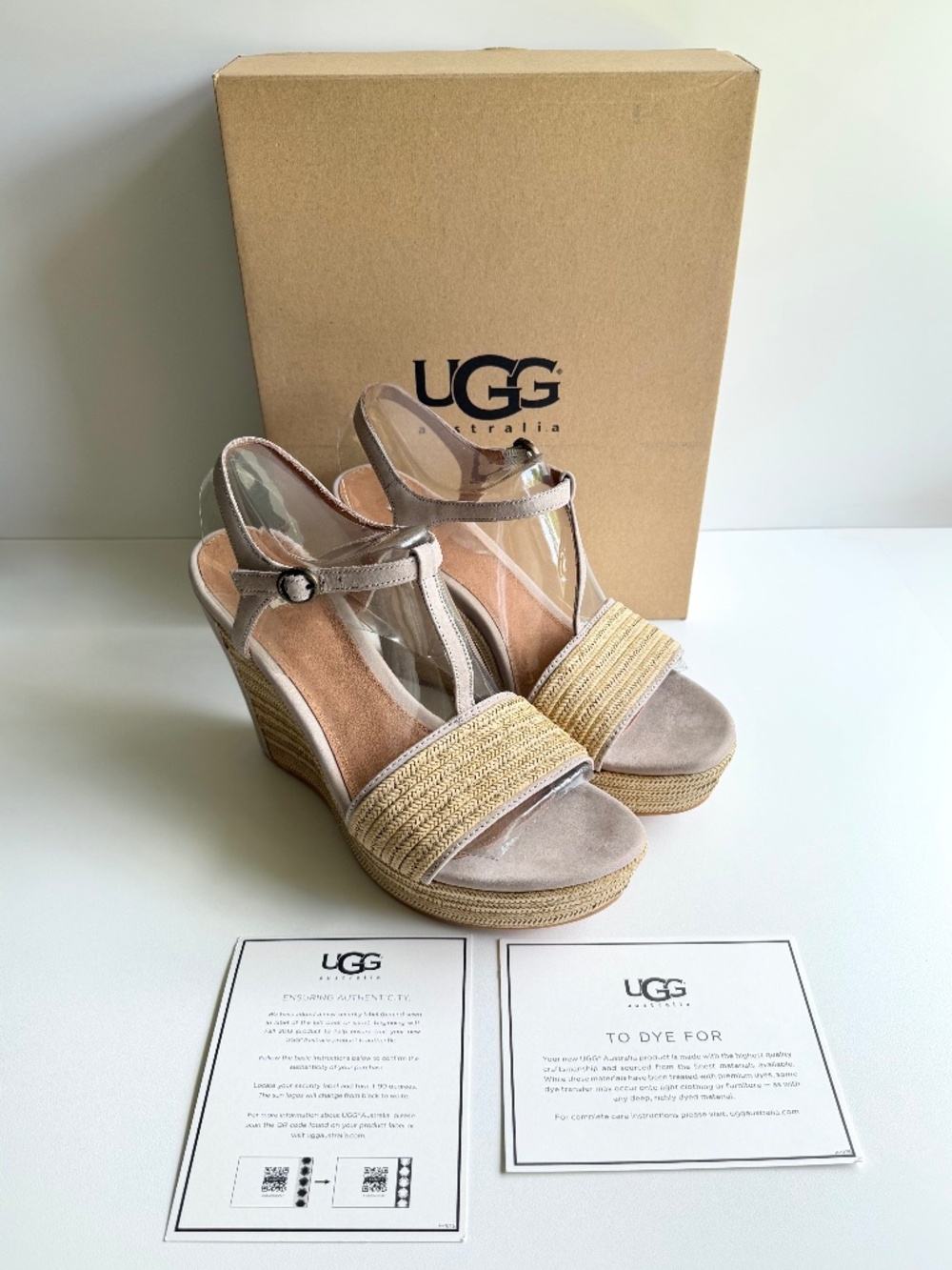 Ugg Australia Women's Fitchie Leather T-Strap Wedge Sandals - Picture 1 of 11